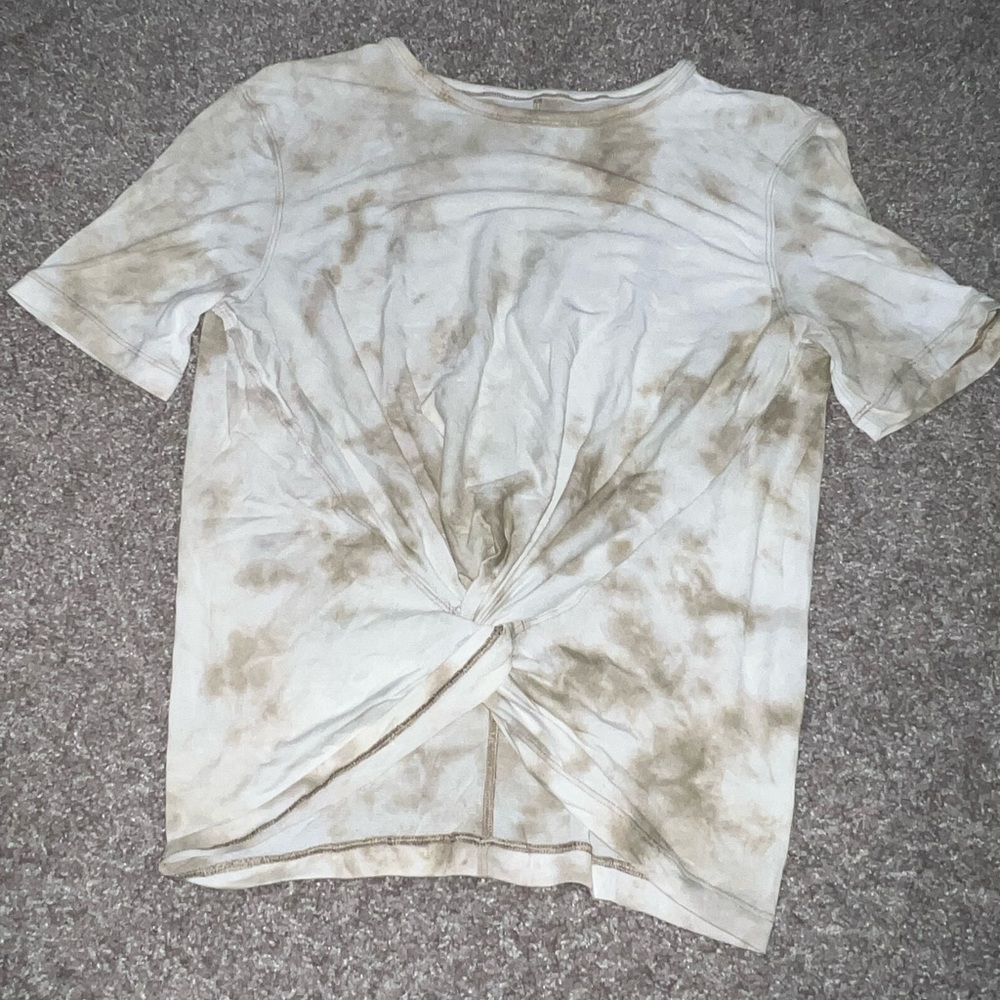 Tie dye Lululemon tee